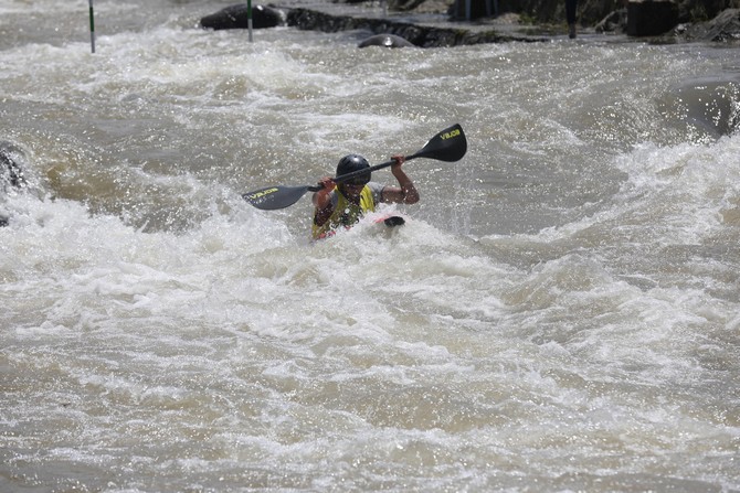 akarsu-slalom-turki̇ye-kupasi-yarislari-rize-(1).jpg