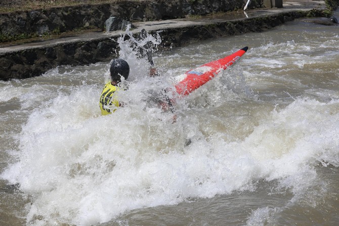 akarsu-slalom-turki̇ye-kupasi-yarislari-rize-(2).jpg