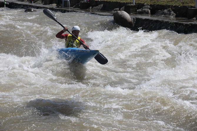 akarsu-slalom-turki̇ye-kupasi-yarislari-rize-(8).jpg