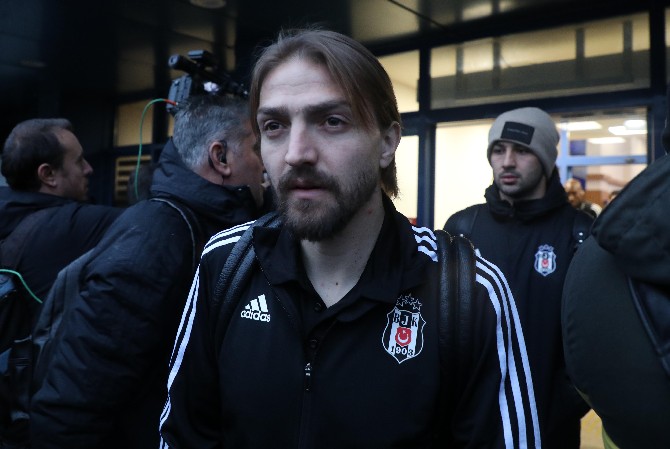 besiktas-kafilesi,-rizeye-geldi-(1).jpg