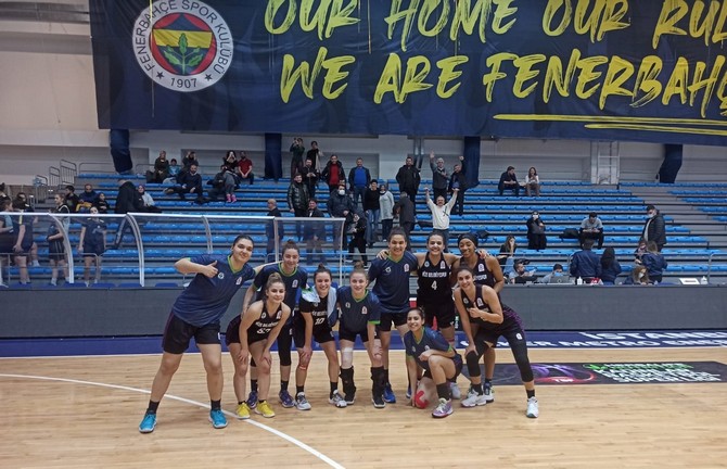 ilk-kez-yer-aldigi-turkiye-kadinlar-basketbol-liginde-haftalar-oncesinde-play-offu-garantileyen-rize-belediyesi-27-hafta-macinda-deplasmanda-fenerbahce-gelisimi-64-57-maglup-ederek-4-siradaki-yerini-korudu.jpg