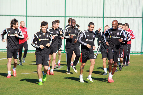 besiktas,-rizespor-maci-hazirliklarina-rize’de-hazirlaniyor-2.jpg