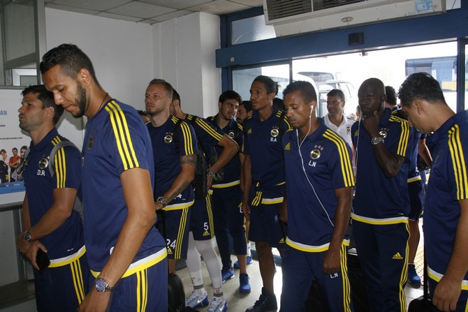 fenerbahce-rizeden-ayrildi-(1).jpg