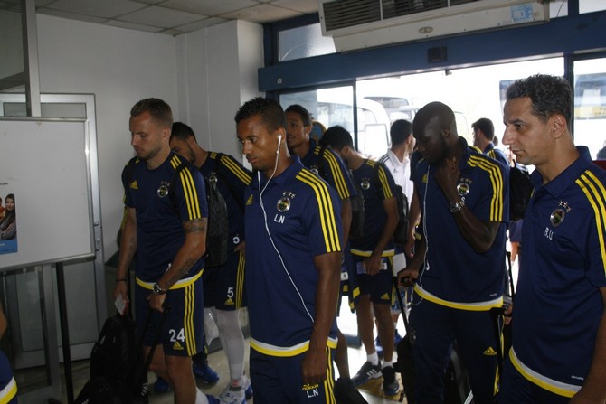 fenerbahce-rizeden-ayrildi-(2).jpg