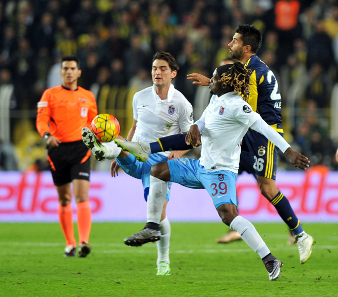 fenerbahce-trabzonspor-maci-1-001.jpg