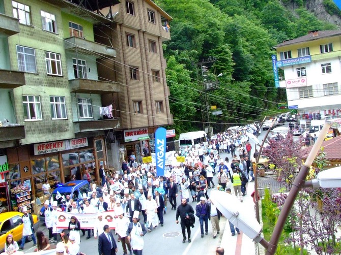 rize’de-uluslararasi-pastacilar-festivali-duzenleniyor-(7).jpg