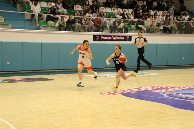 rize-belediyesi-kadin-basketbol-talimi-ile-botas-gelisim-maci-23.jpg